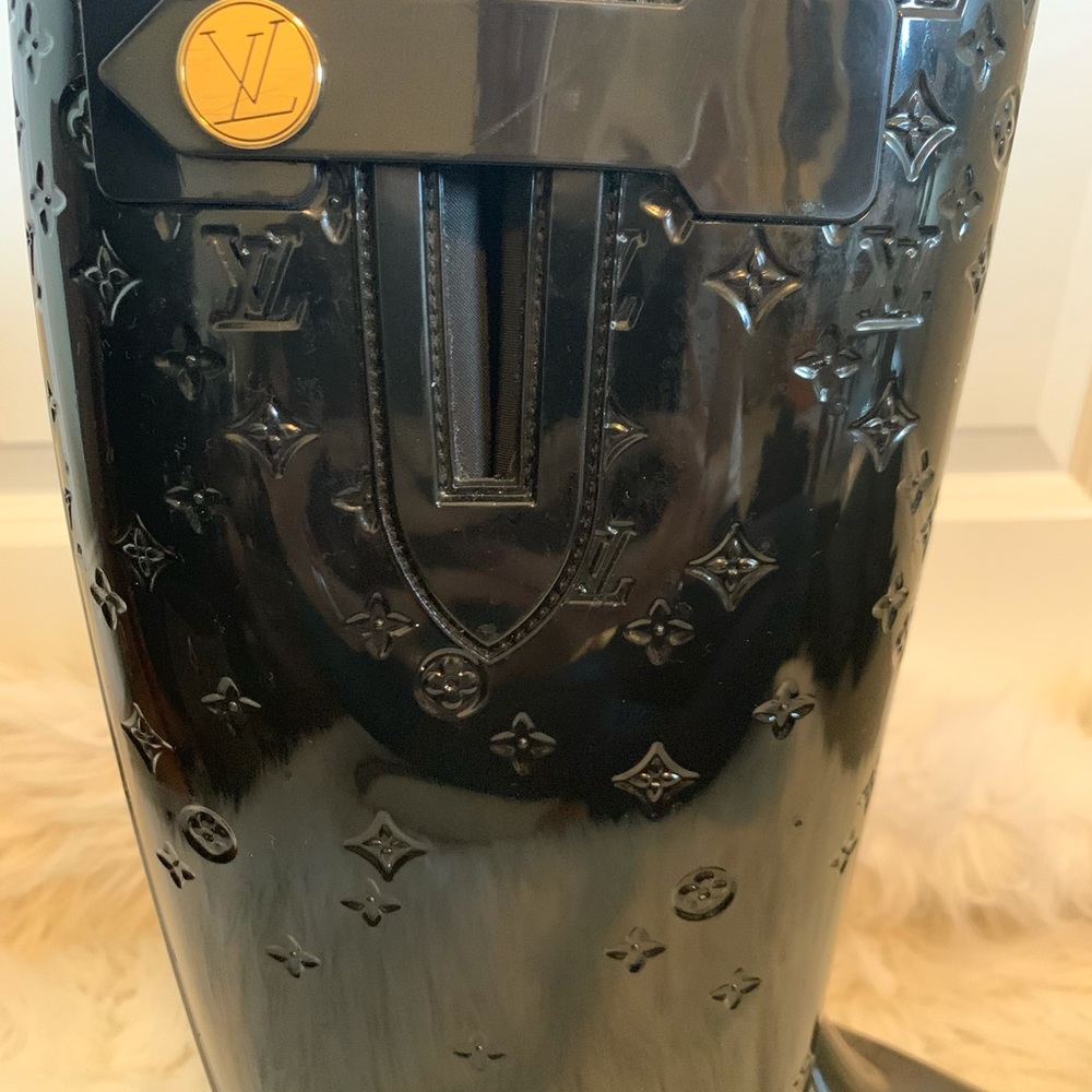 Louis Vuitton Rain Boots Black - MUST HAVES Sz 39 - Picture 8 of 11